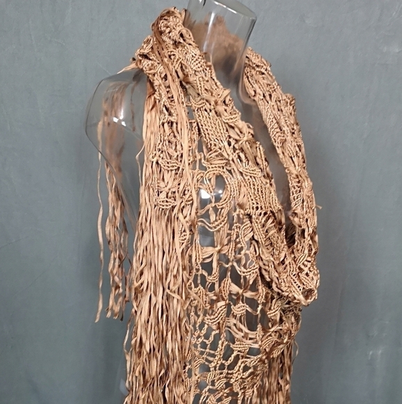70s Vintage Boho Macrame Crochet Fringe Handmade Wrap - Picture 4 of 8